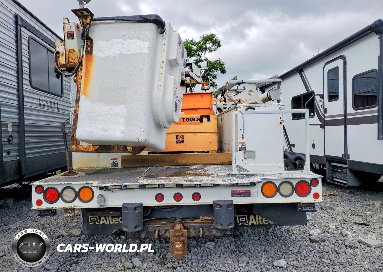 2014 Ford F450 Super Duty Bucket Truck VIN:1FDUF4GT6EEA94432 - 9
