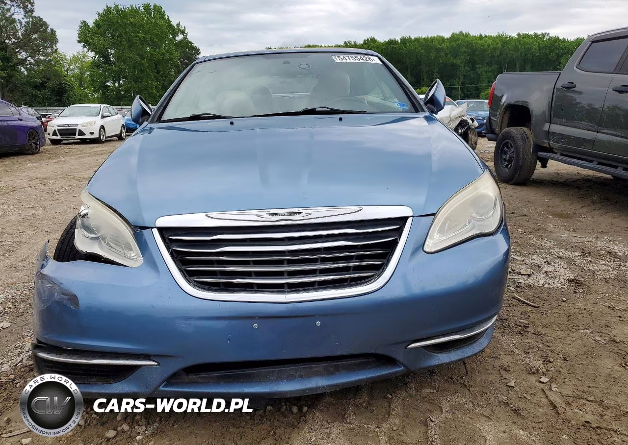2011 Chrysler 200 Touring VIN:1C3BC2EG4BN596922 - 5