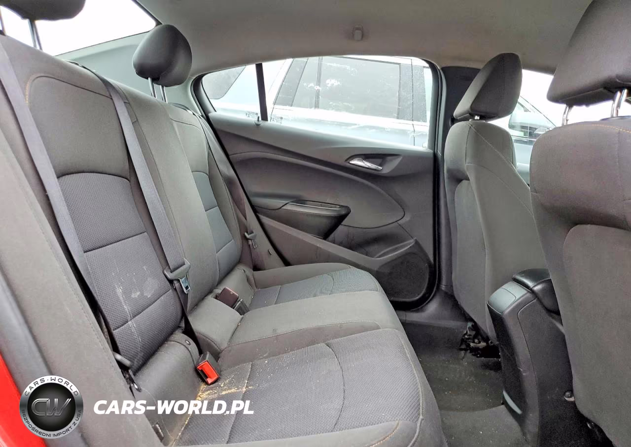 2019 Chevrolet Cruze VIN:1G1BJ5SM4K7104416 - 10