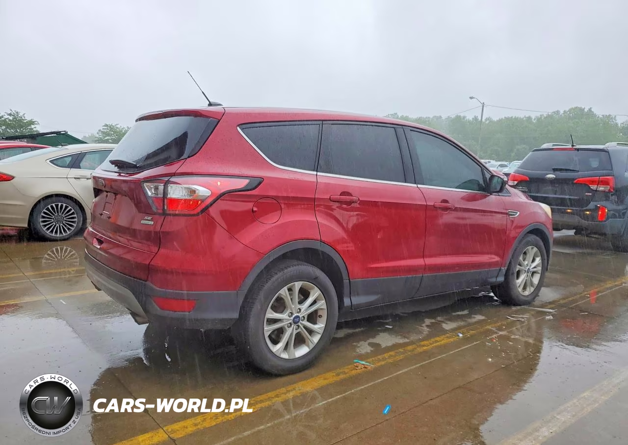 2017 Ford Escape Se VIN:1FMCU0GD6HUC46531 - 3