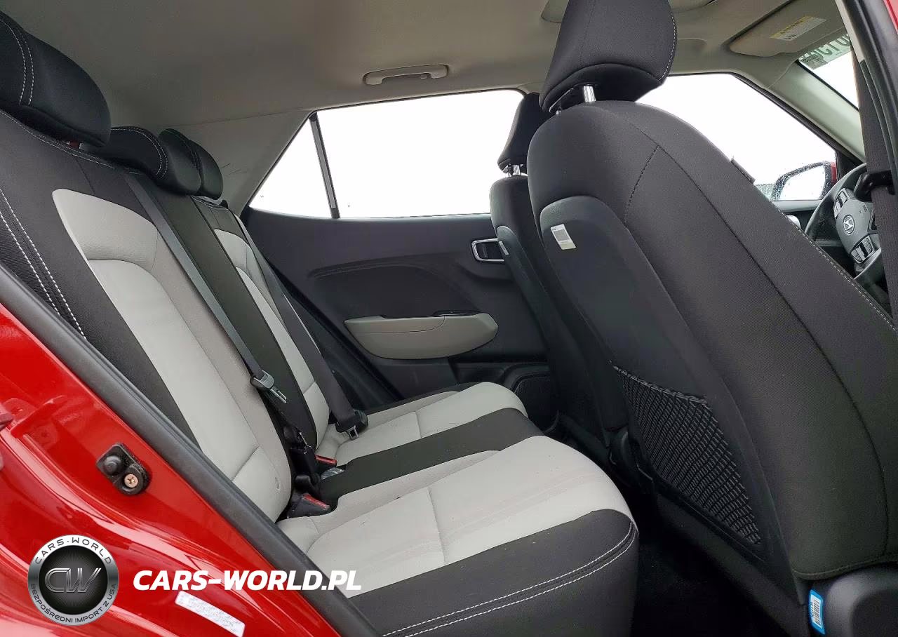 2024 Hyundai Venue Sel VIN:KMHRC8A3XRU332096 - 10