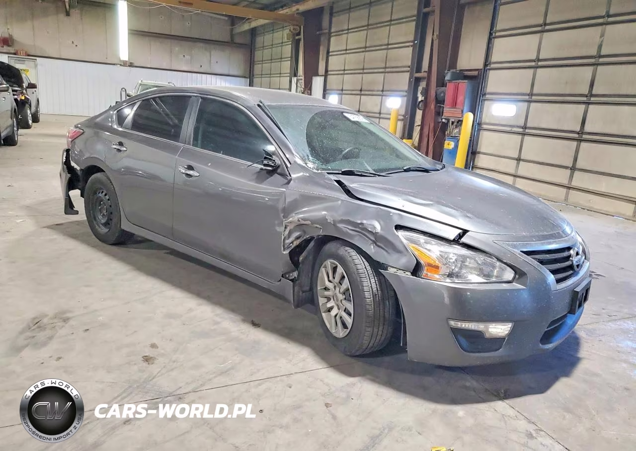 2015 Nissan Altima 2.5 S VIN:1N4AL3AP0FN332496 - 4
