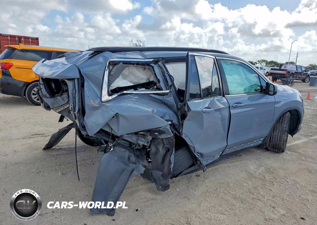2022 Honda Pilot Se VIN:5FNYF5H27NB022817 - 3
