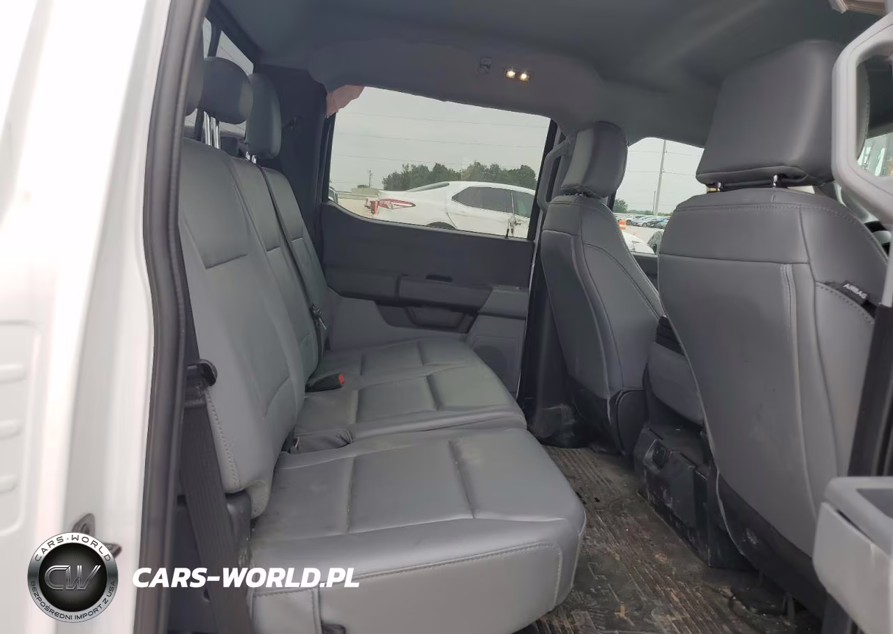 2025 Ford F250 Super Duty VIN:1FT8W2BT4SEC25404 - 10