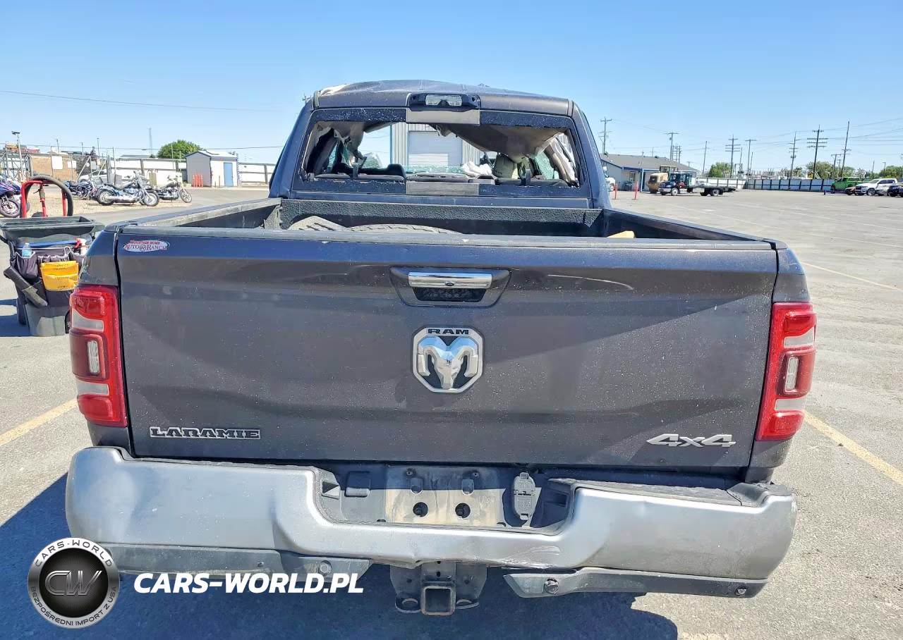 2021 Ram 2500 Laramie VIN:3C6UR5FL4MG697753 - 6