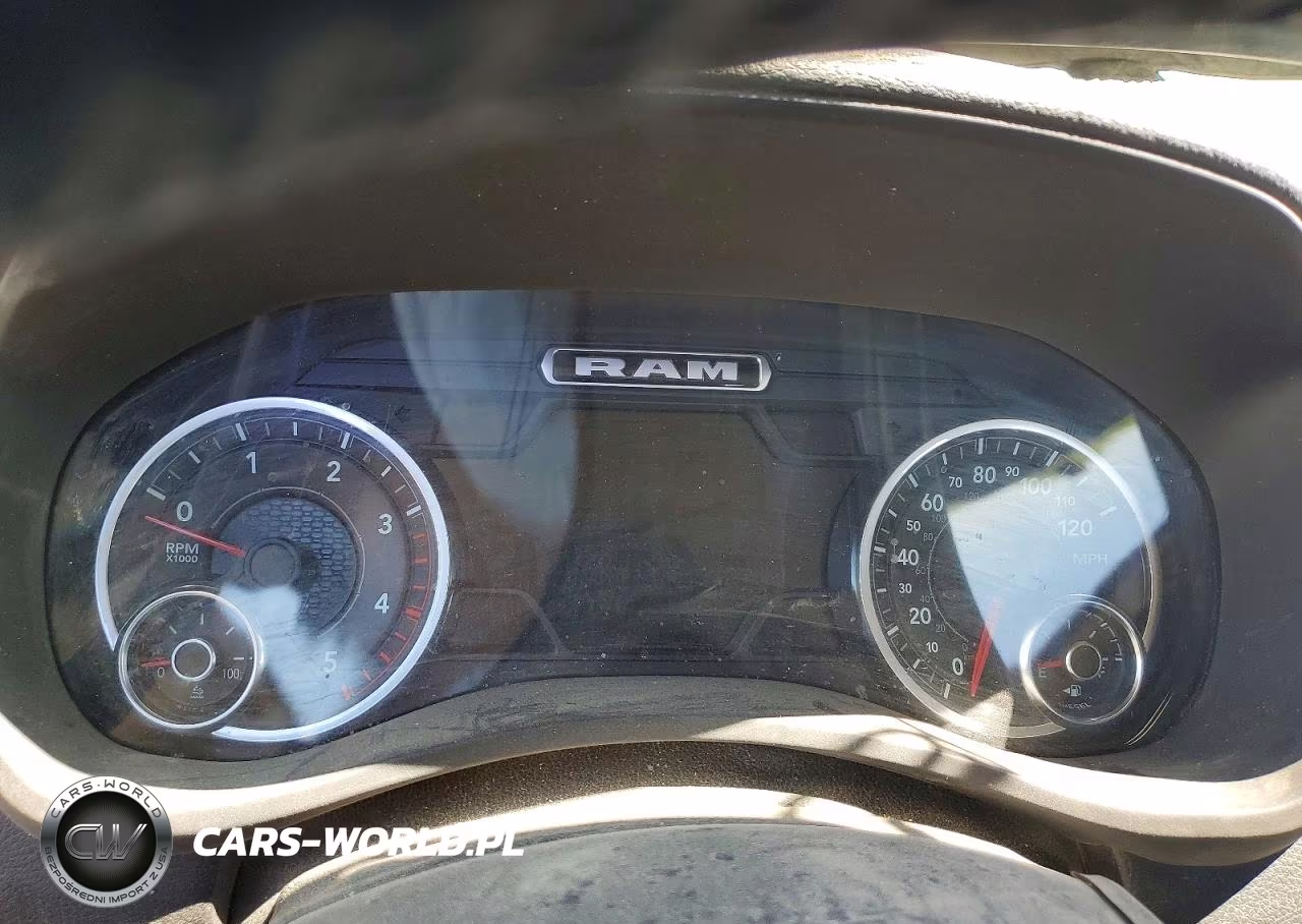 2021 Ram 2500 Laramie VIN:3C6UR5FL4MG697753 - 9