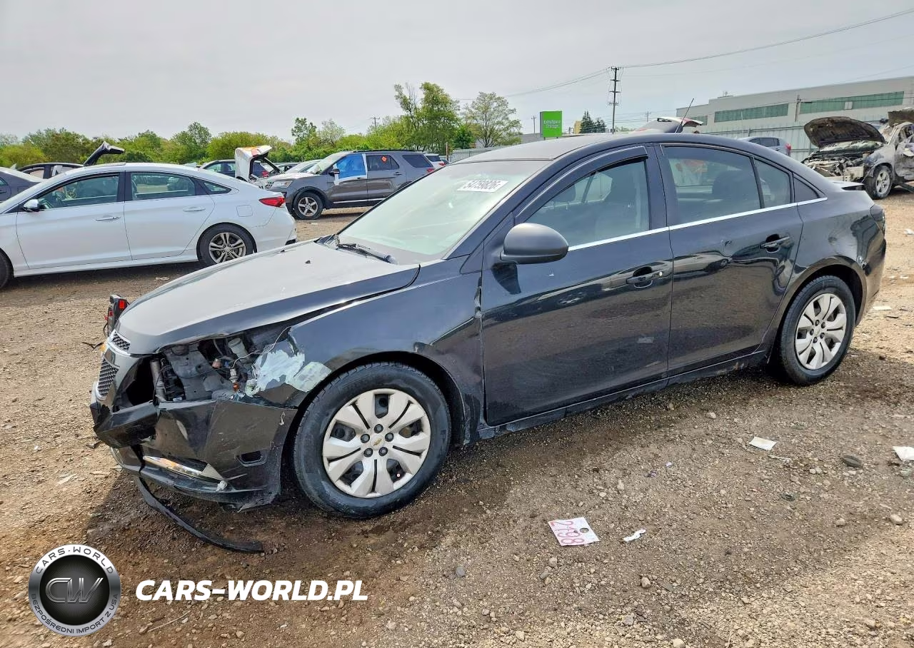 2012 Chevrolet Cruze Ls – zdjęcie 1 z 12