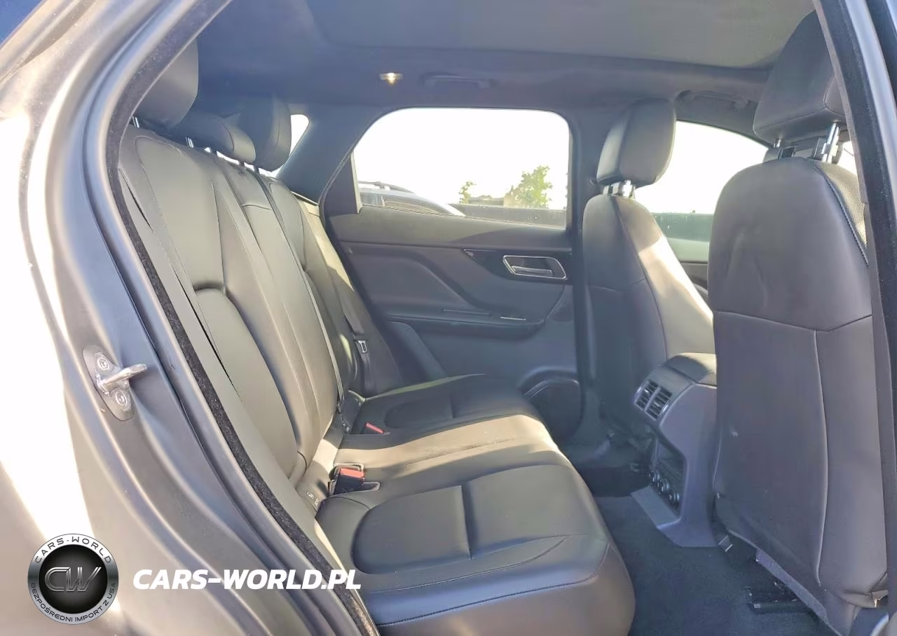 2020 Jaguar F-Pace Premium VIN:SADCJ2FX1LA630798 - 11