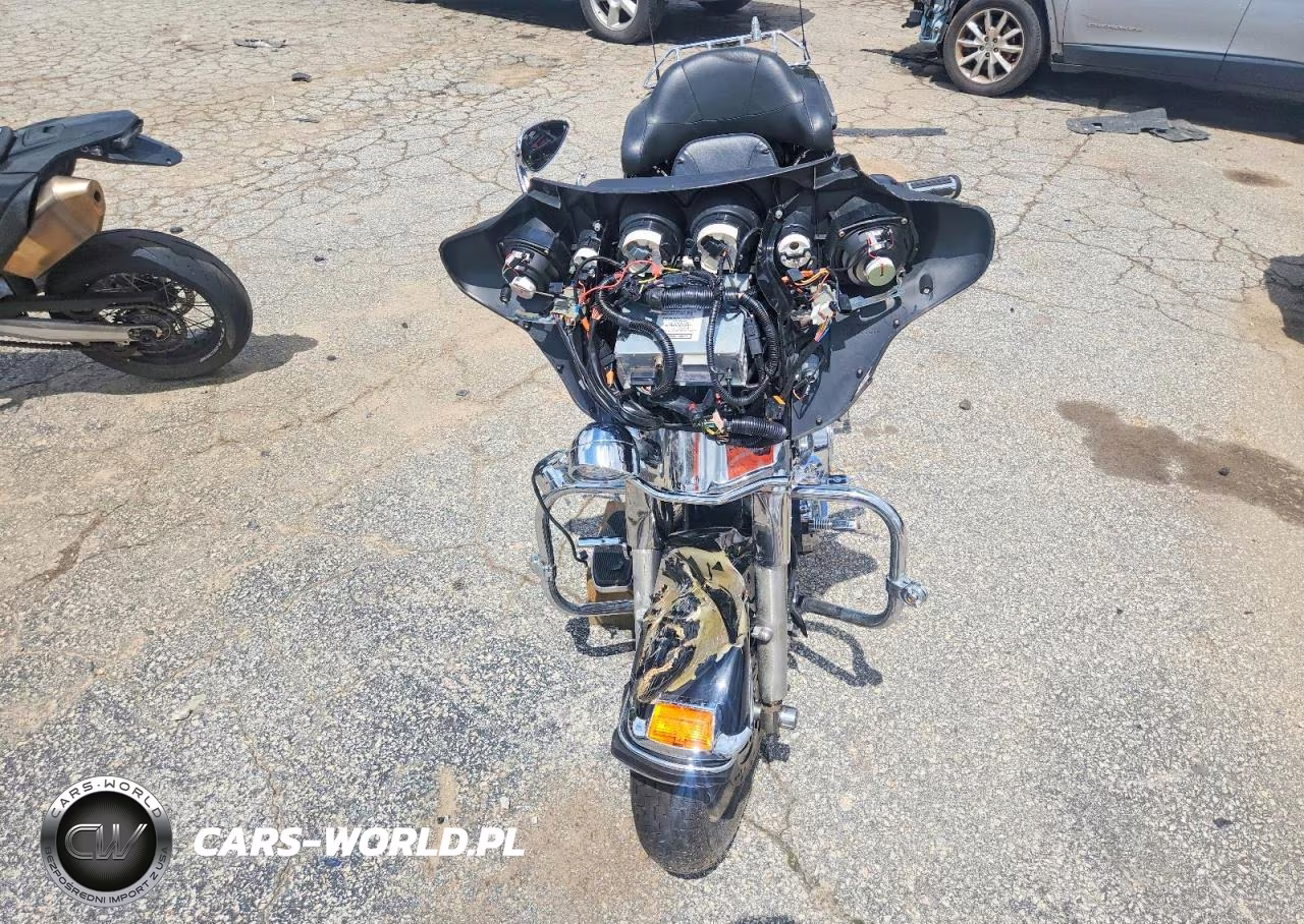 2006 Harley-Davidson Flhtcui VIN:1HD1FCW166Y676398 - 5