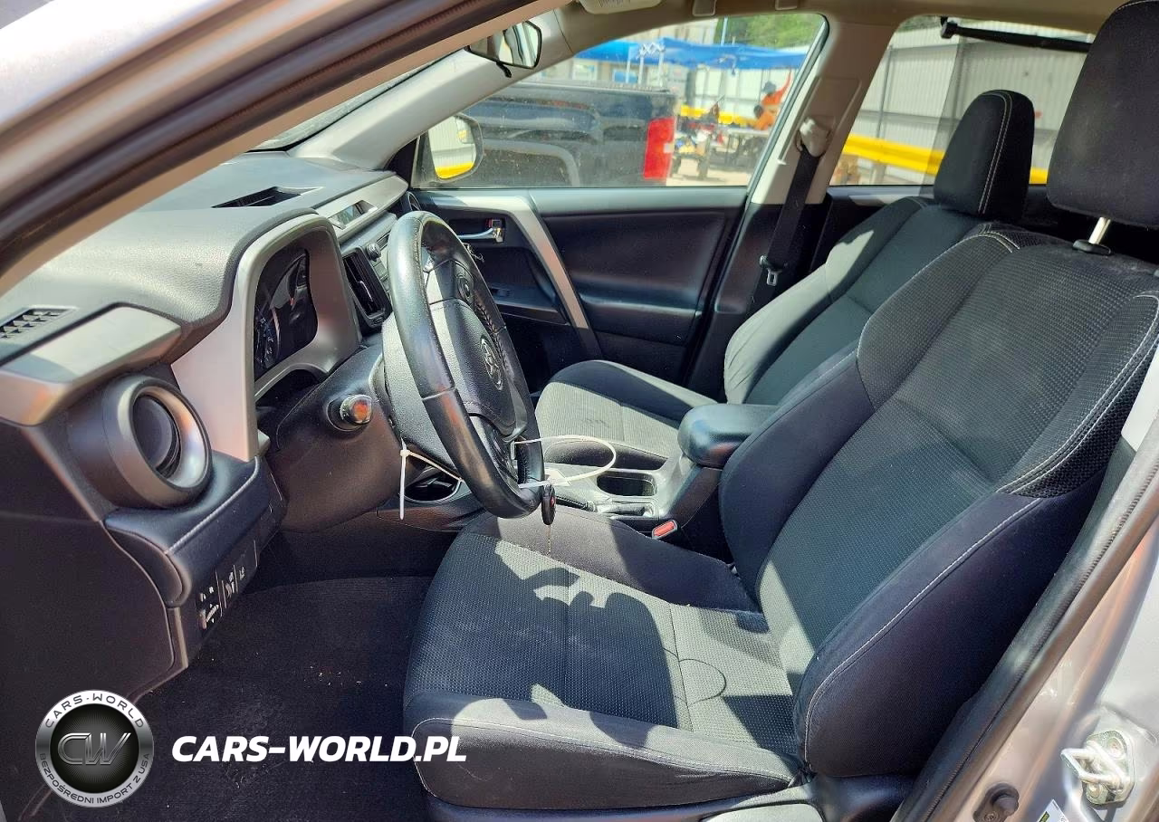 2018 Toyota Rav4 Xle VIN:2T3WFREV2JW475454 - 7