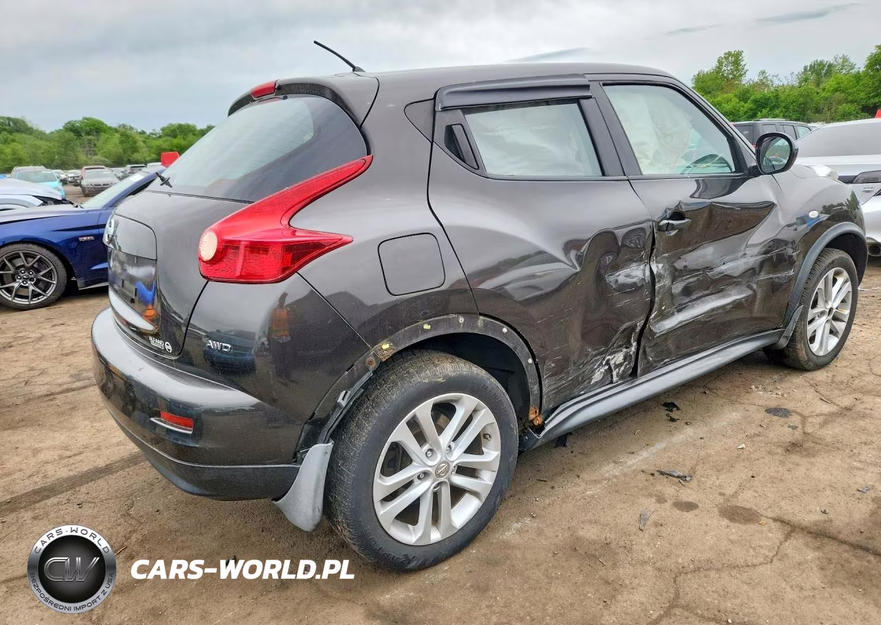 2011 Nissan Juke S VIN:JN8AF5MV7BT006860 - 3