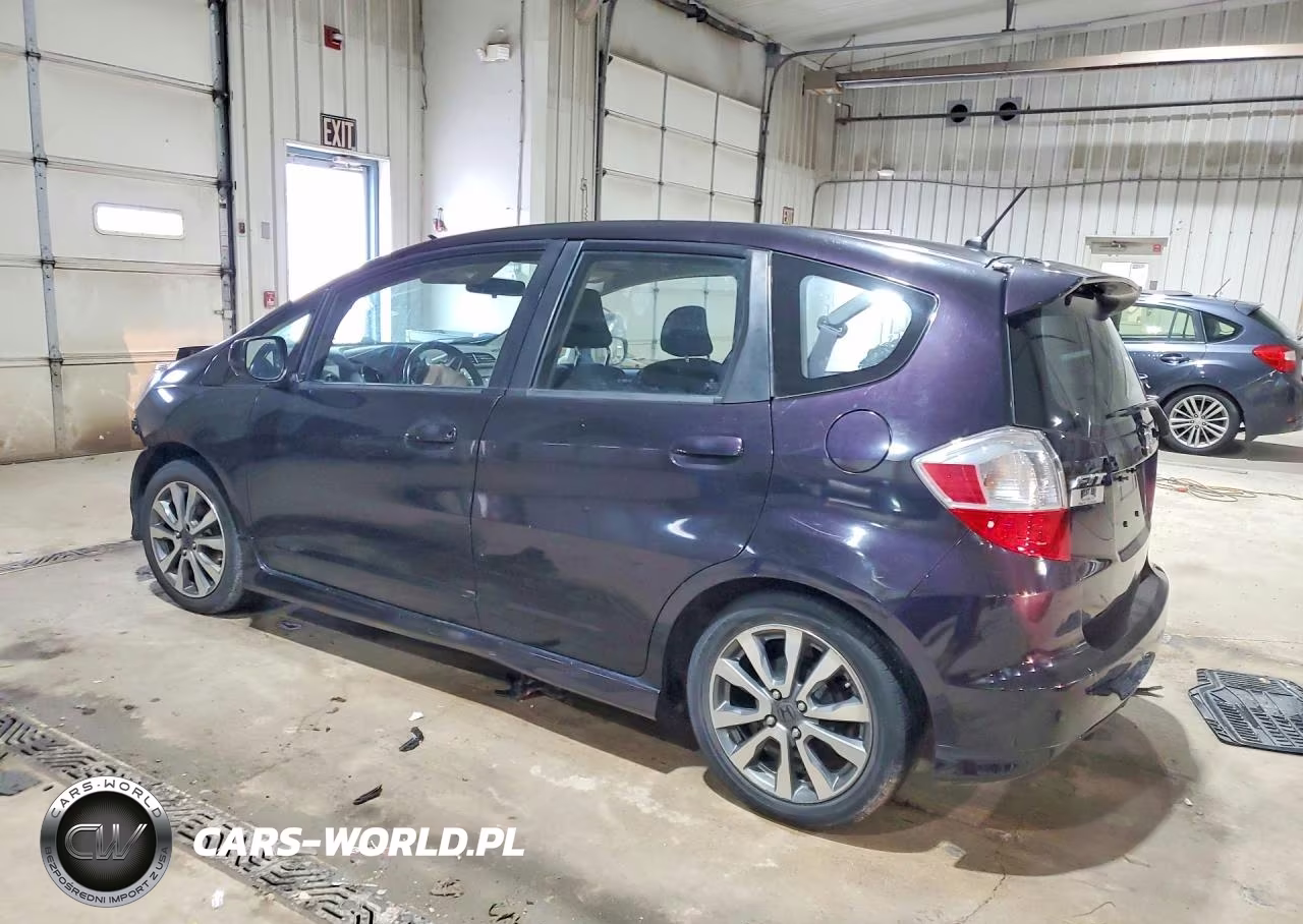 2013 Honda Fit Sport VIN:JHMGE8H58DC049450 - 2