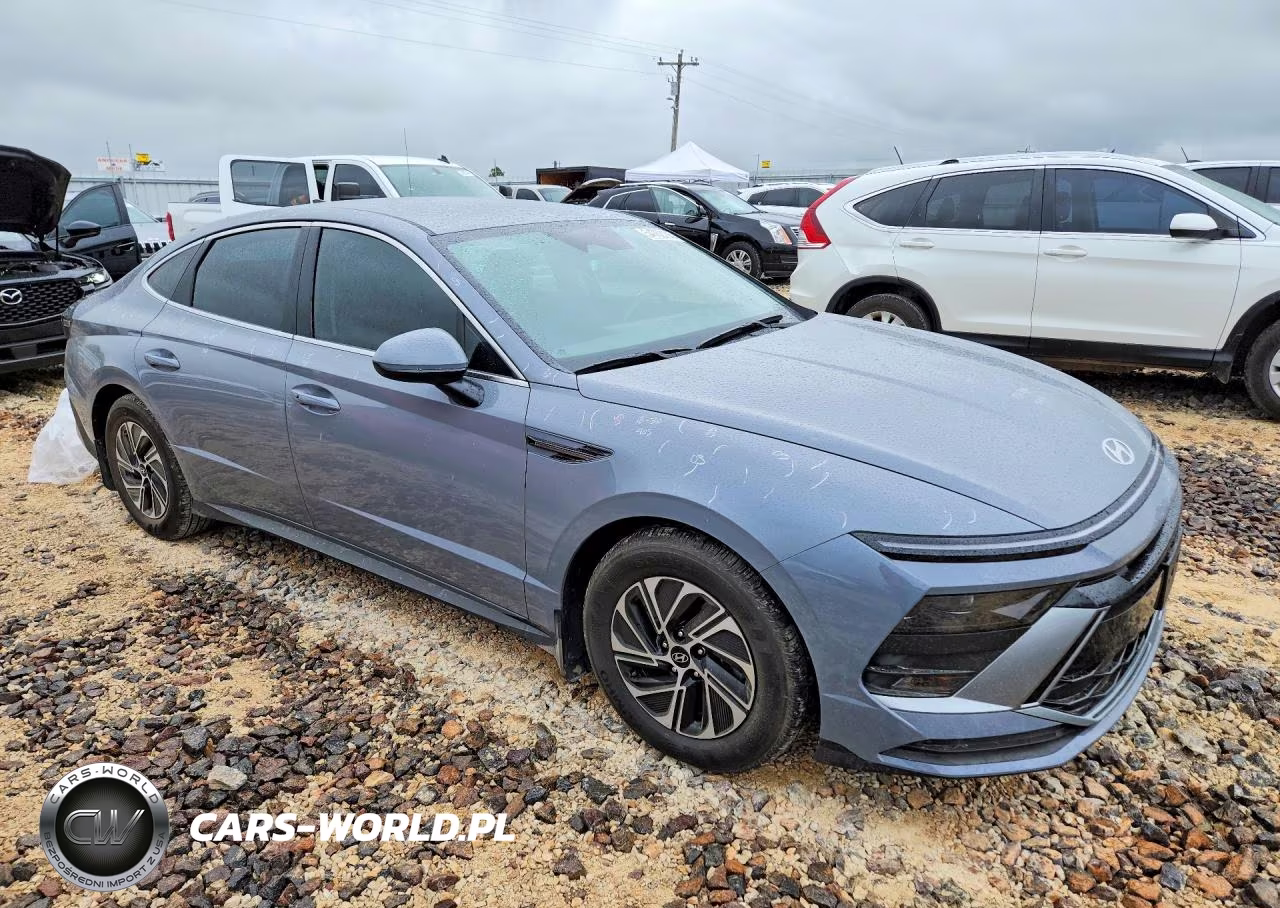 2026 Hyundai Sonata VIN:KMHL24JJ1TA145175 - 4