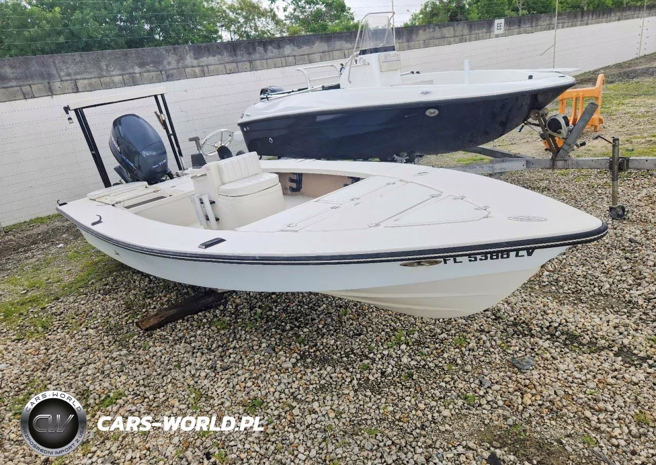 2001 Maverick Boat Co. Boat - Boat