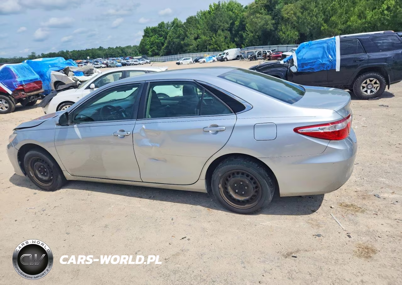 2017 Toyota Camry Le VIN:4T1BF1FKXHU451118 - 2