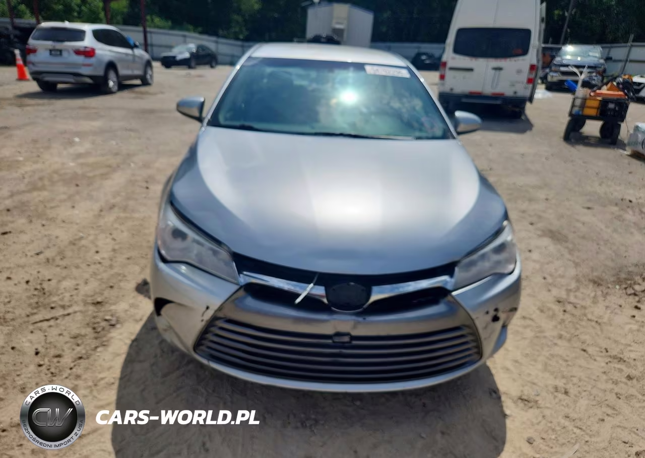 2017 Toyota Camry Le VIN:4T1BF1FKXHU451118 - 5