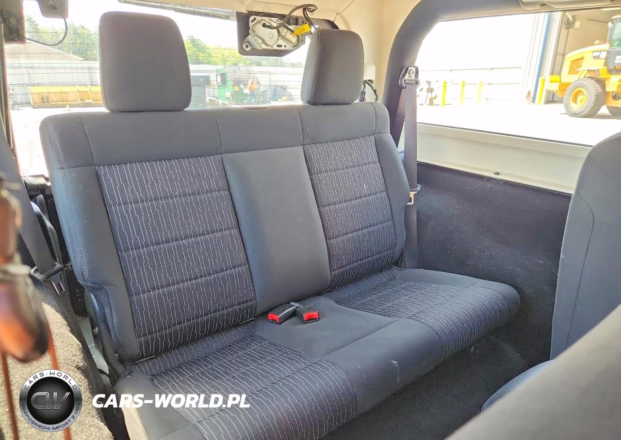 2012 Jeep Wrangler Sport VIN:1C4GJWAG9CL250429 - 10