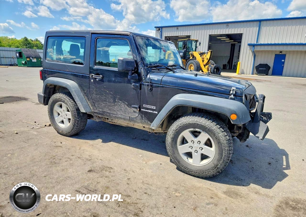 2012 Jeep Wrangler Sport VIN:1C4GJWAG9CL250429 - 4