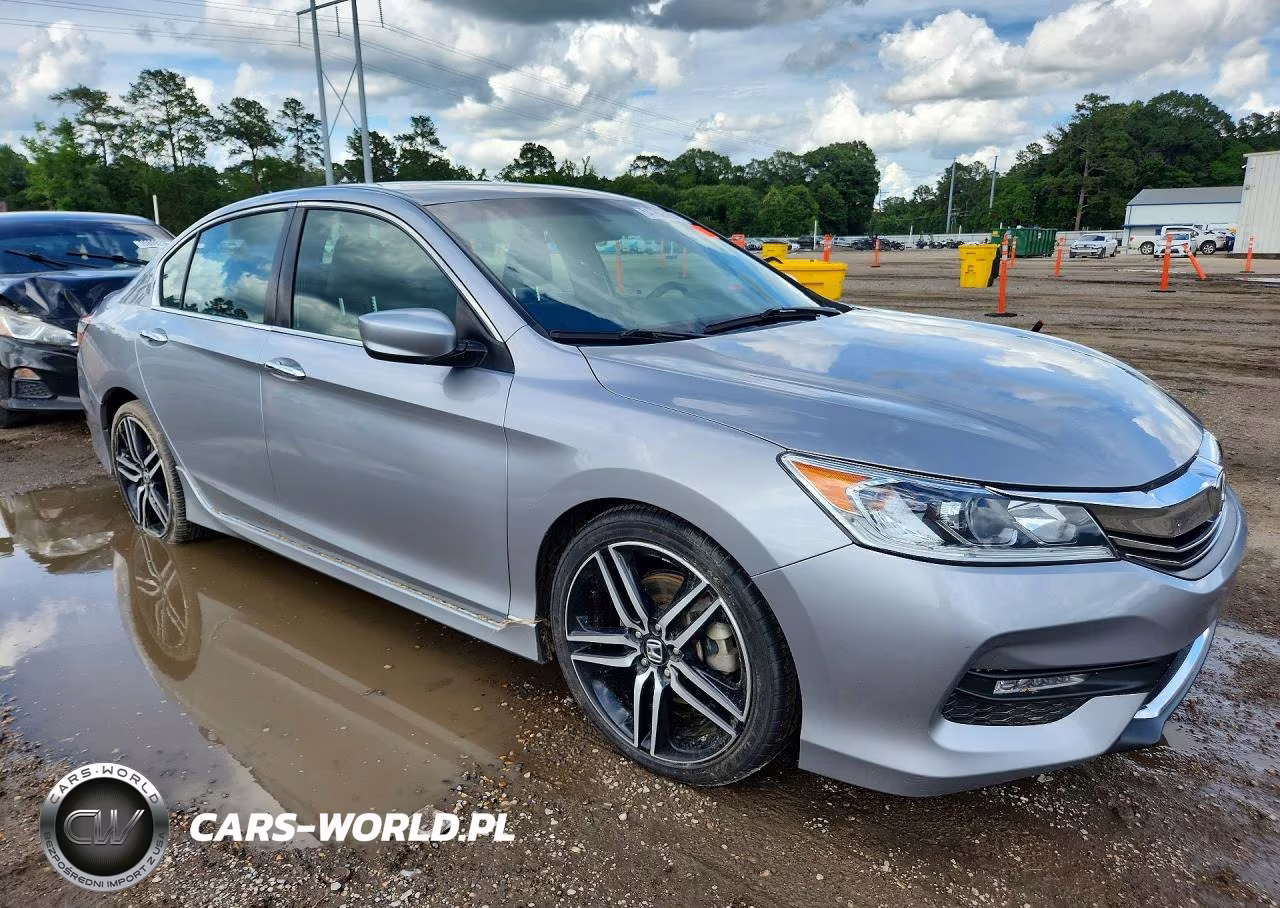 2017 Honda Accord Sport Special Edition VIN:1HGCR2F11HA053974 - 4