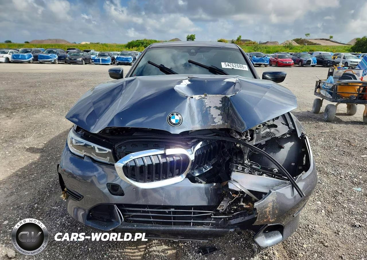 2019 BMW 330I VIN:WBA5R1C56KAJ98439 - 5
