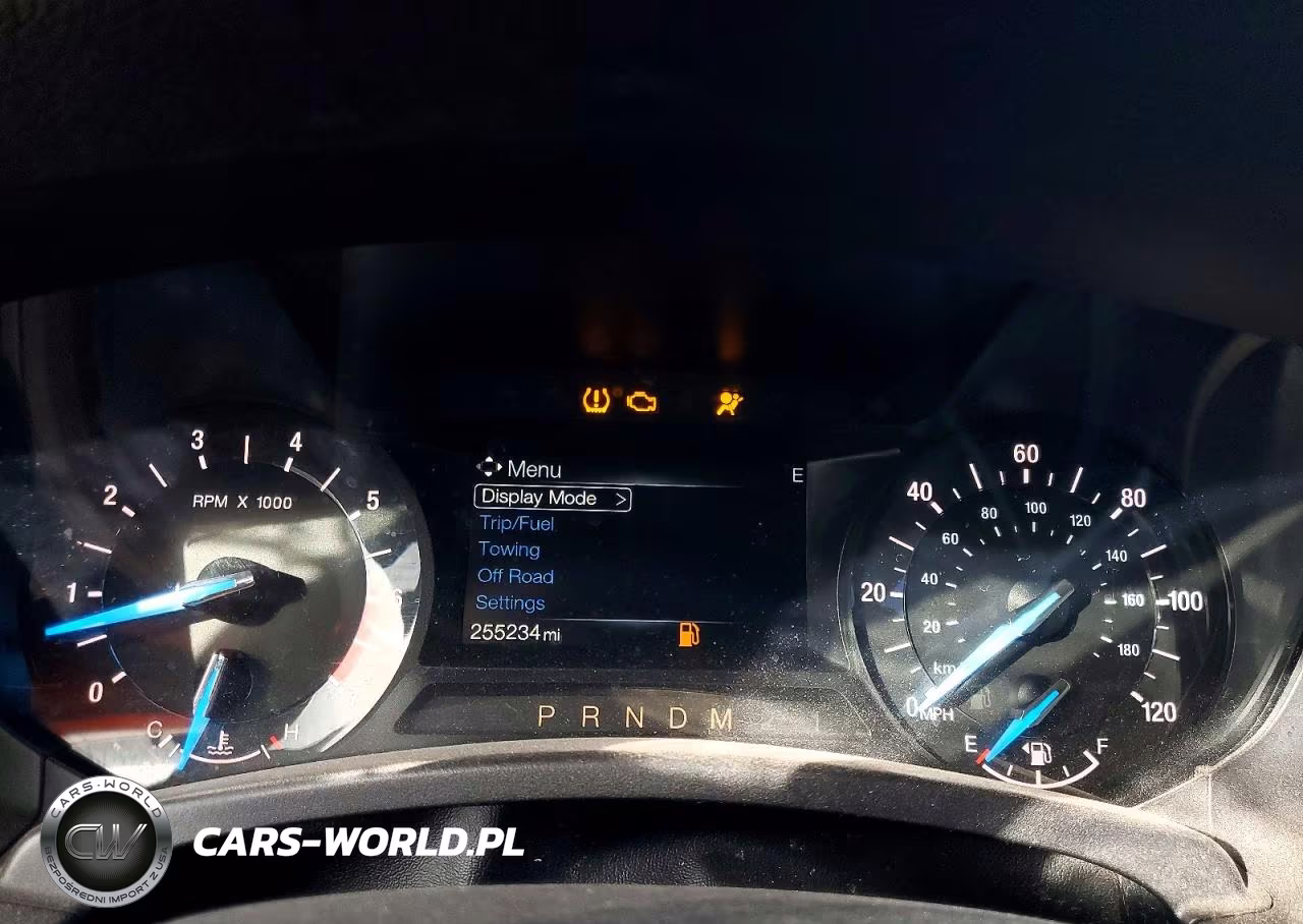 2015 Ford Expedition Xlt VIN:1FMJU1HT1FEF18896 - 9