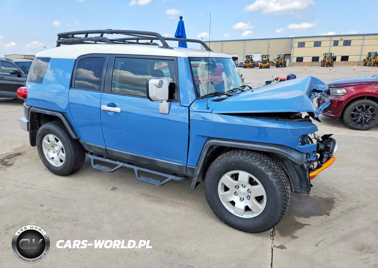 2012 Toyota Fj Cruiser Base VIN:JTEZU4BF0CK012528 - 4