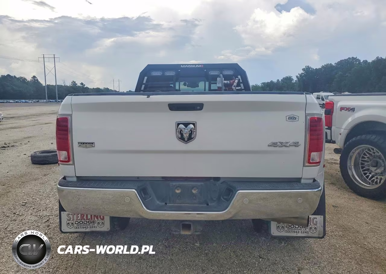 2017 Ram 3500 Laramie VIN:3C63RRJL9HG770342 - 6