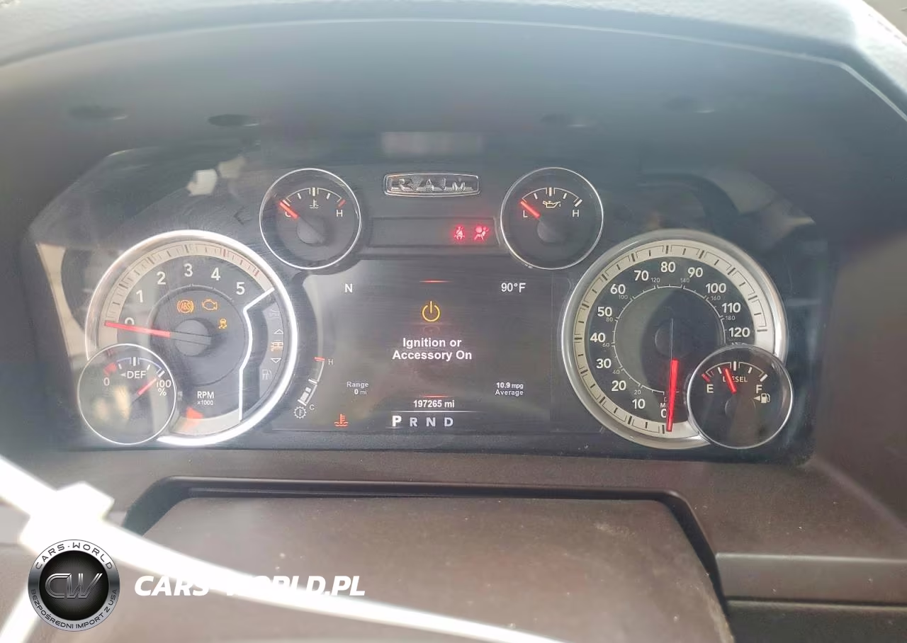 2017 Ram 3500 Laramie VIN:3C63RRJL9HG770342 - 9