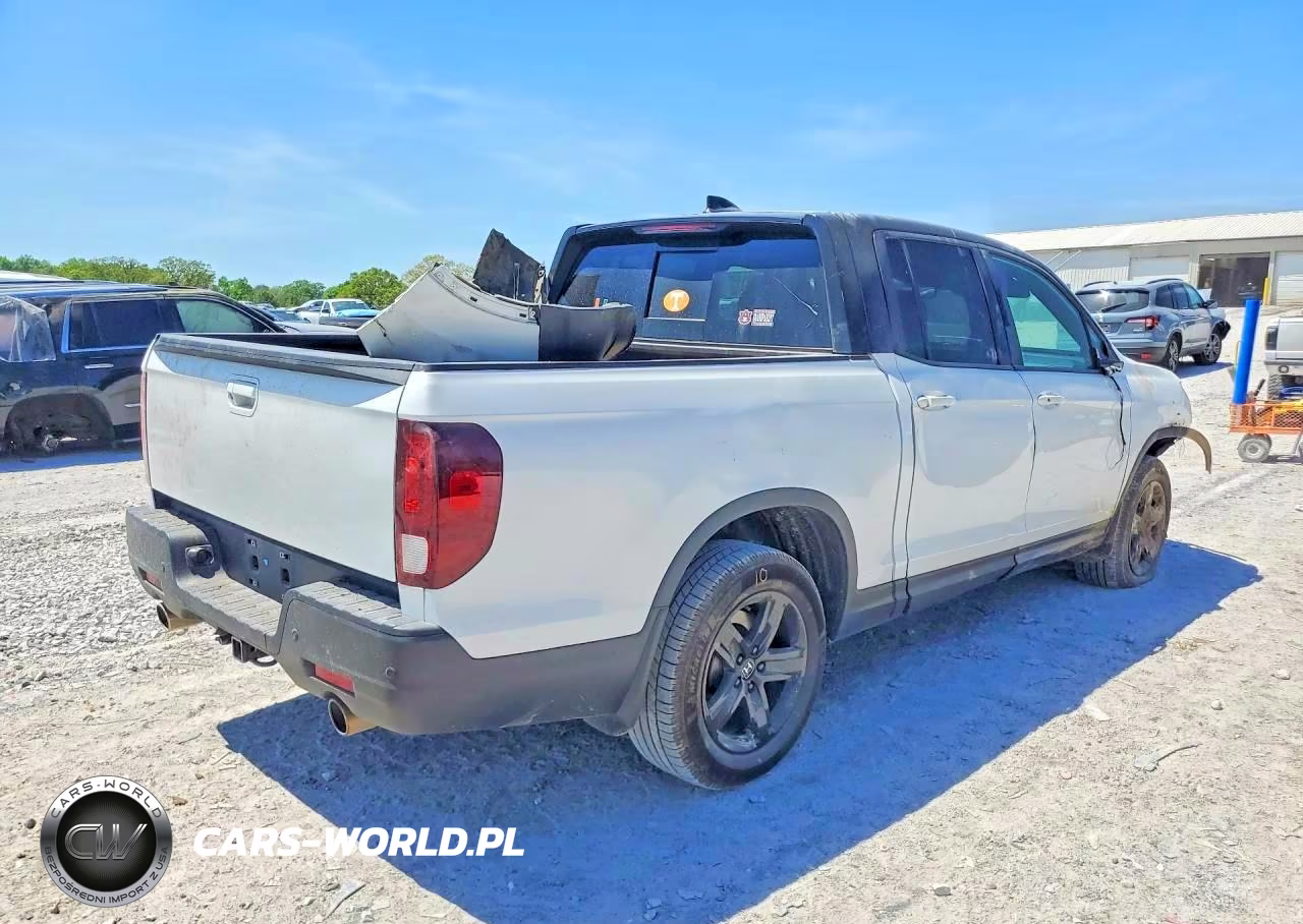 2023 Honda Ridgeline Black Edition VIN:5FPYK3F84PB013588 - 3