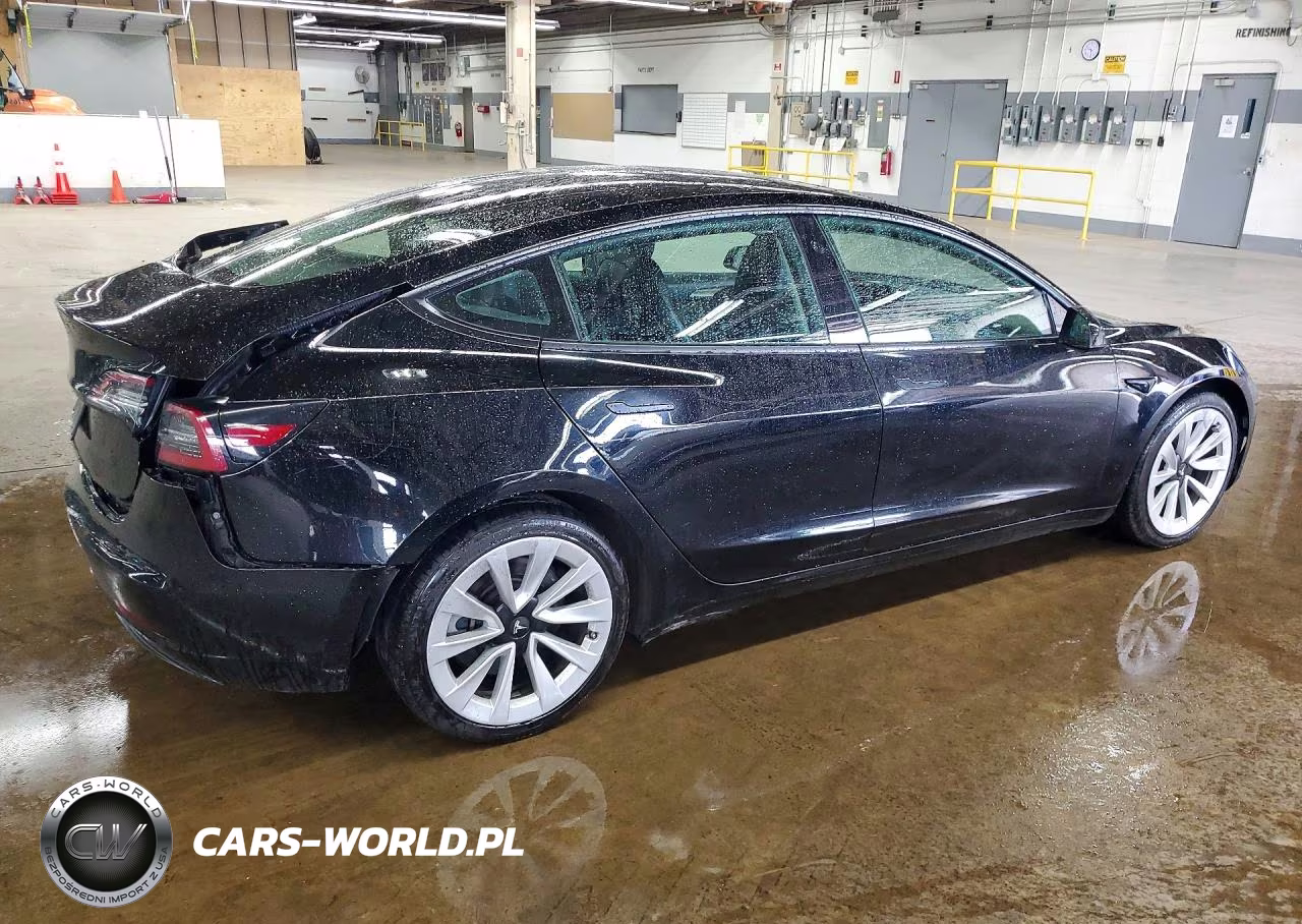 2023 Tesla Model 3 VIN:5YJ3E1EAXPF451826 - 3