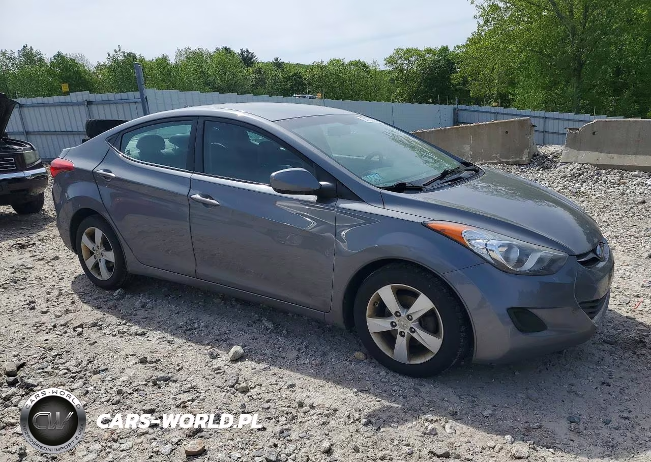 2013 Hyundai Elantra Gls VIN:5NPDH4AE0DH435332 - 4