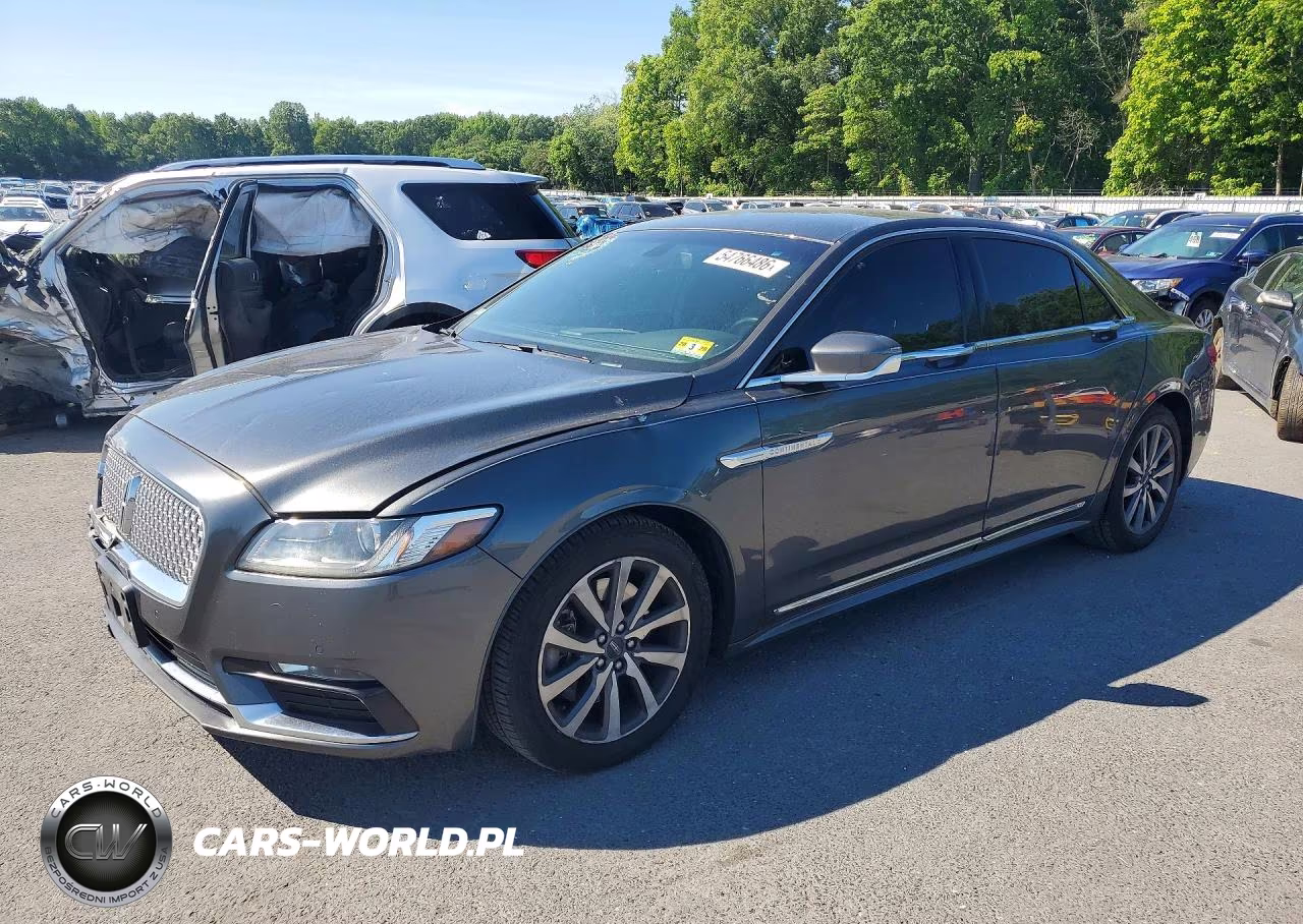 2018 Lincoln Continental Premiere – zdjęcie 1 z 12