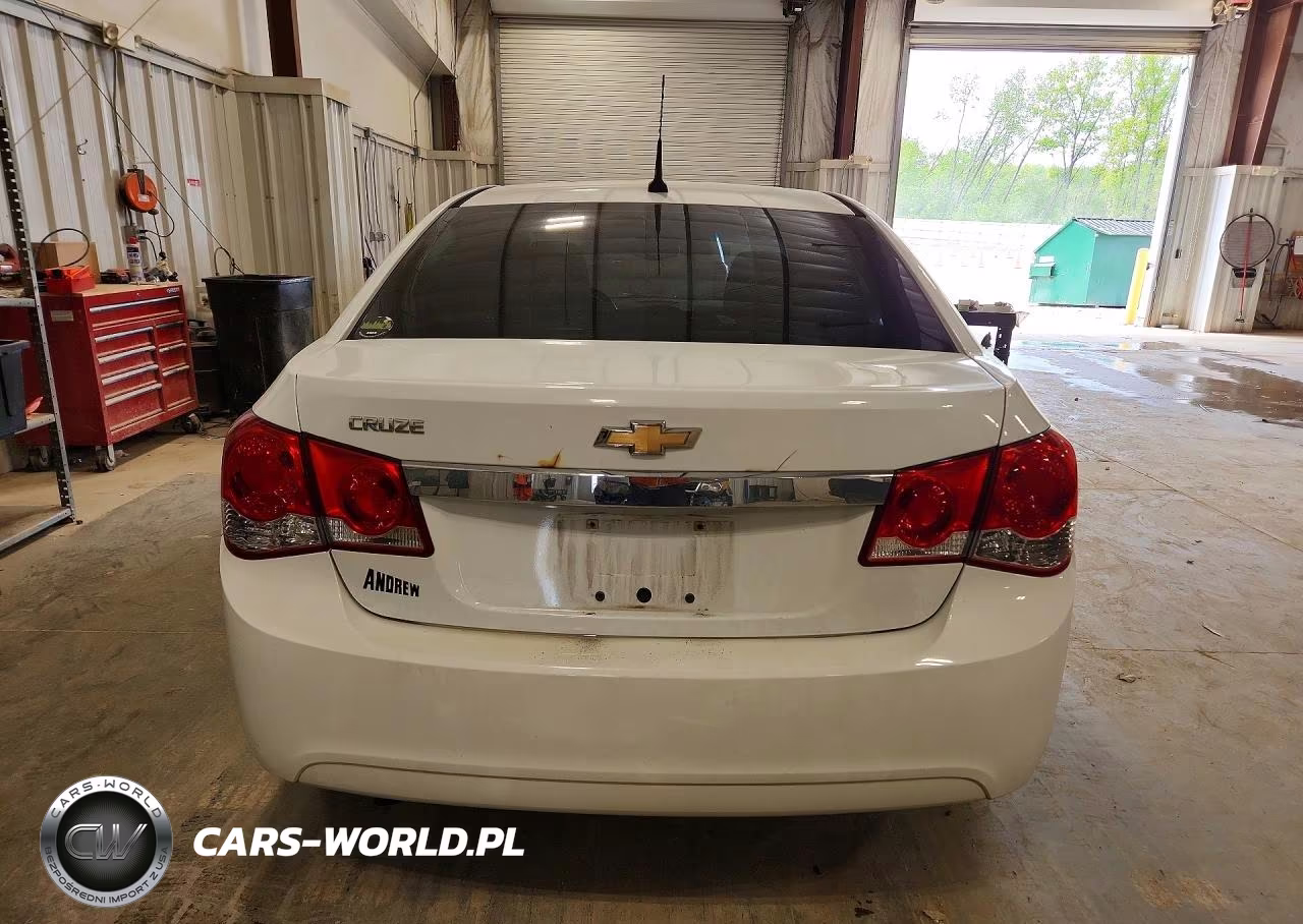 2011 Chevrolet Cruze Ls VIN:1G1PC5SH5B7129666 - 6
