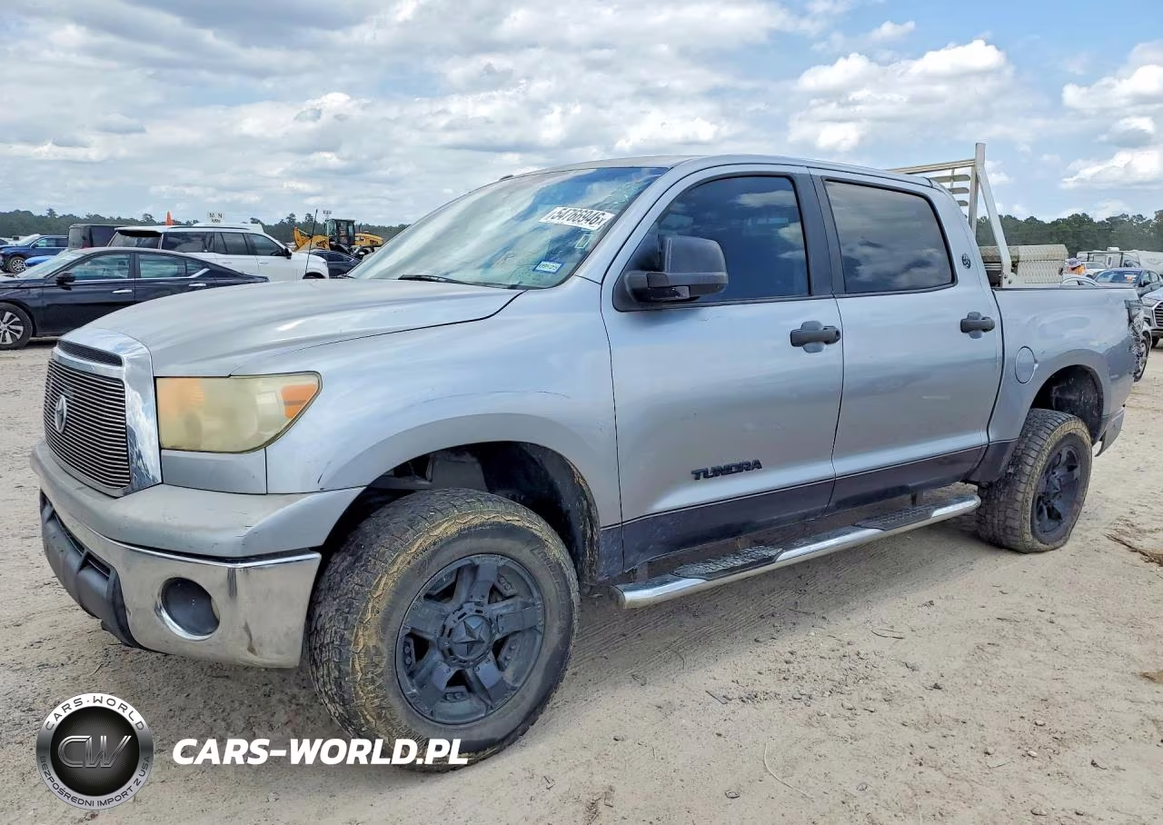 2013 Toyota Tundra Crewmax Sr5