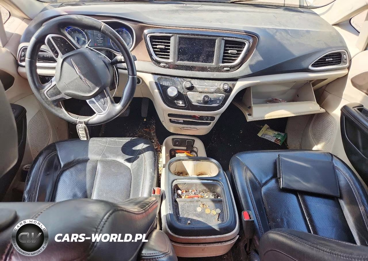 2018 Chrysler Pacifica Touring L VIN:2C4RC1BG5JR119765 - 8