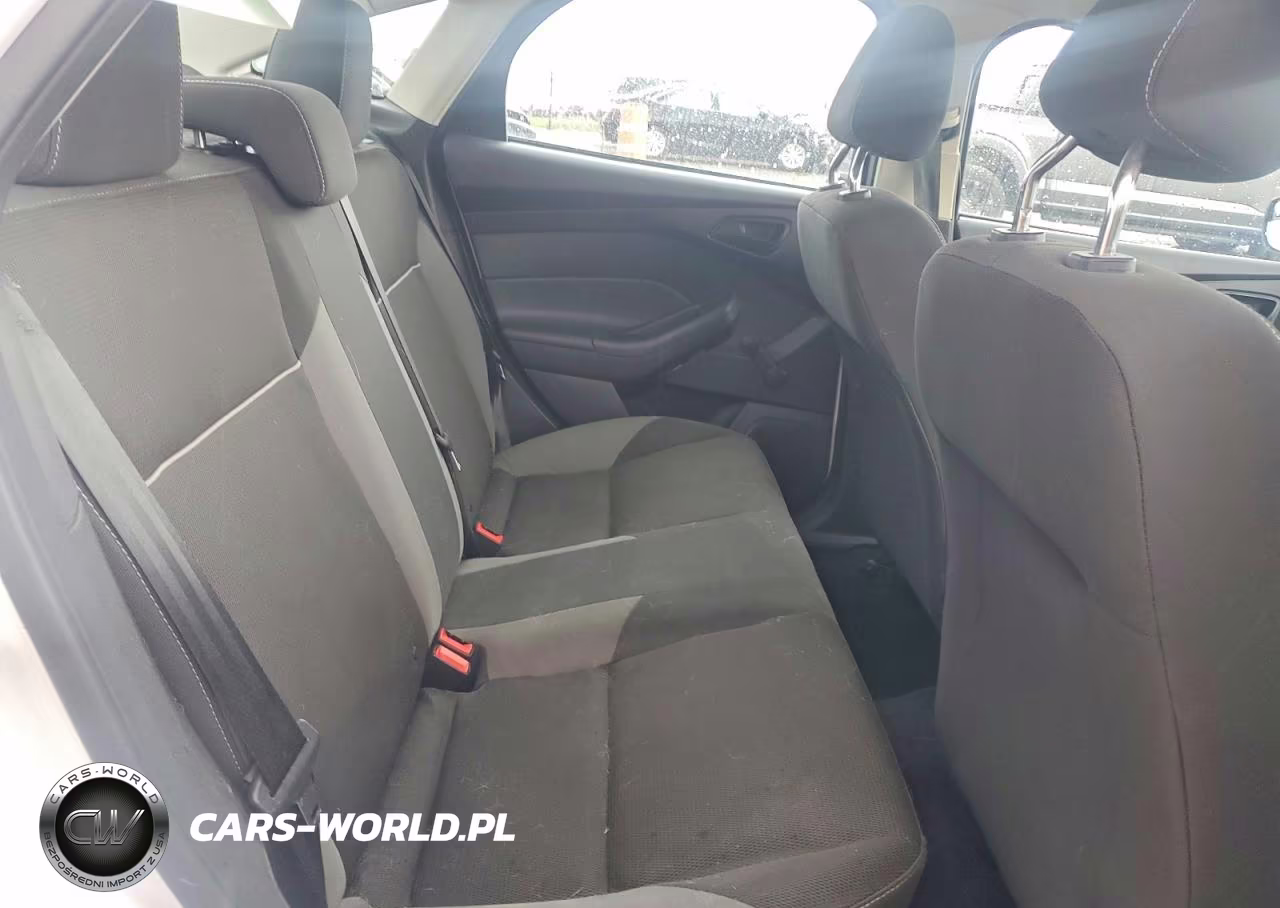 2012 Ford Focus S VIN:1FAHP3E24CL434537 - 10