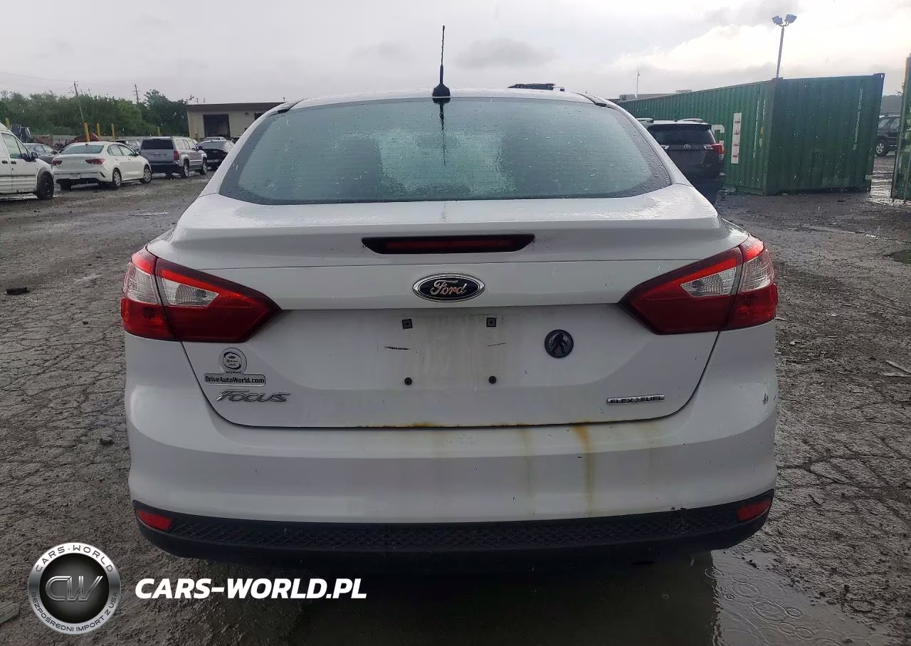 2012 Ford Focus S VIN:1FAHP3E24CL434537 - 6