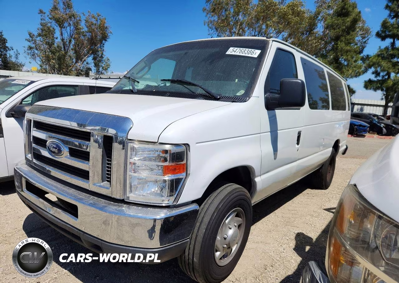 2010 Ford Econoline E350 Super Duty Wagon – zdjęcie 1 z 12
