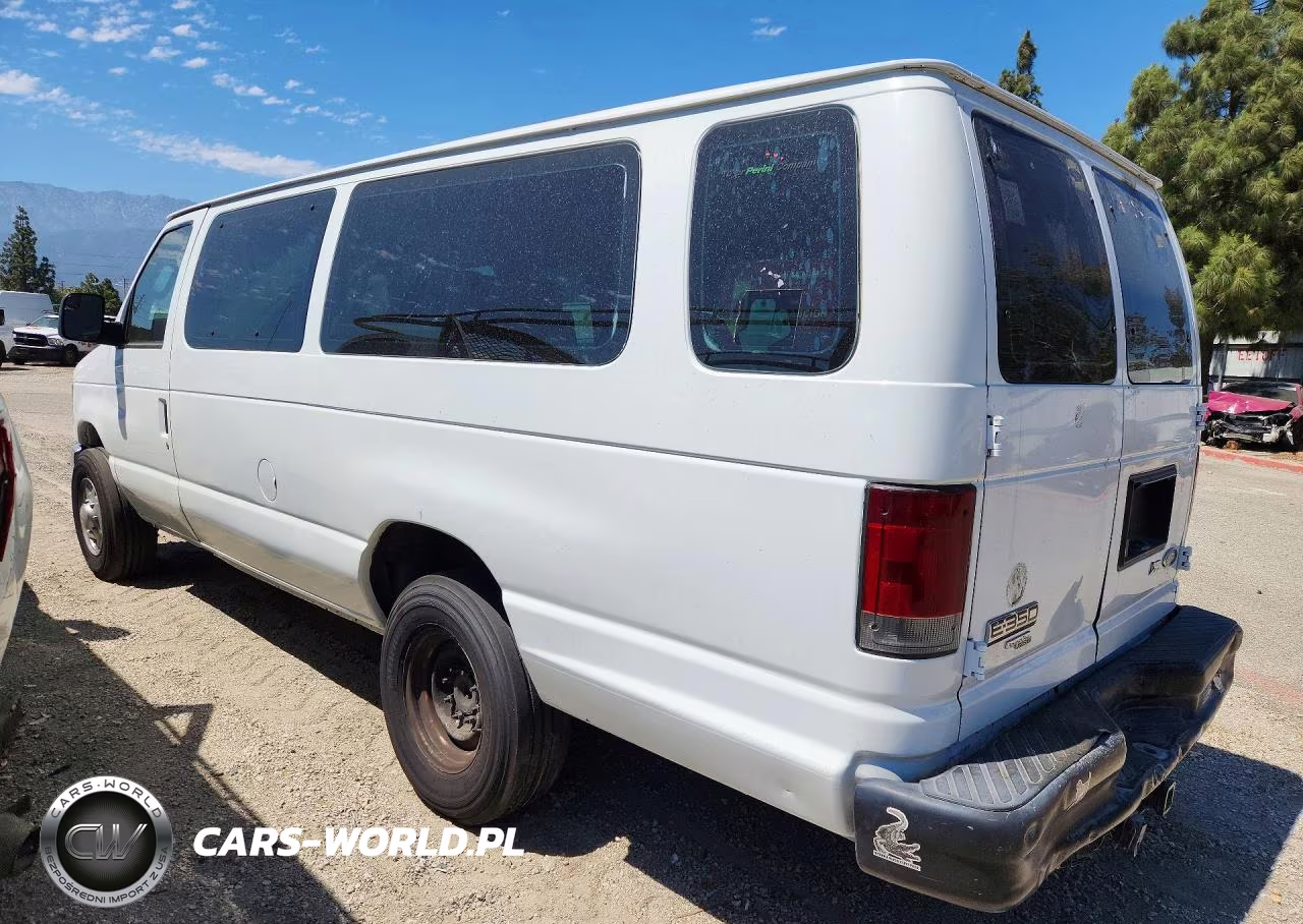 2010 Ford Econoline E350 Super Duty Wagon VIN:1FBSS3BL3ADA82915 - 2