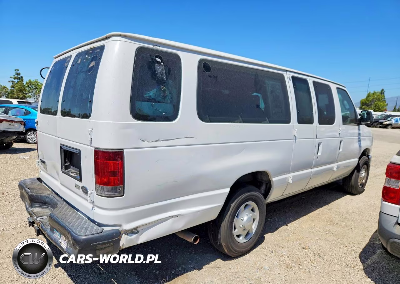 2010 Ford Econoline E350 Super Duty Wagon VIN:1FBSS3BL3ADA82915 - 3