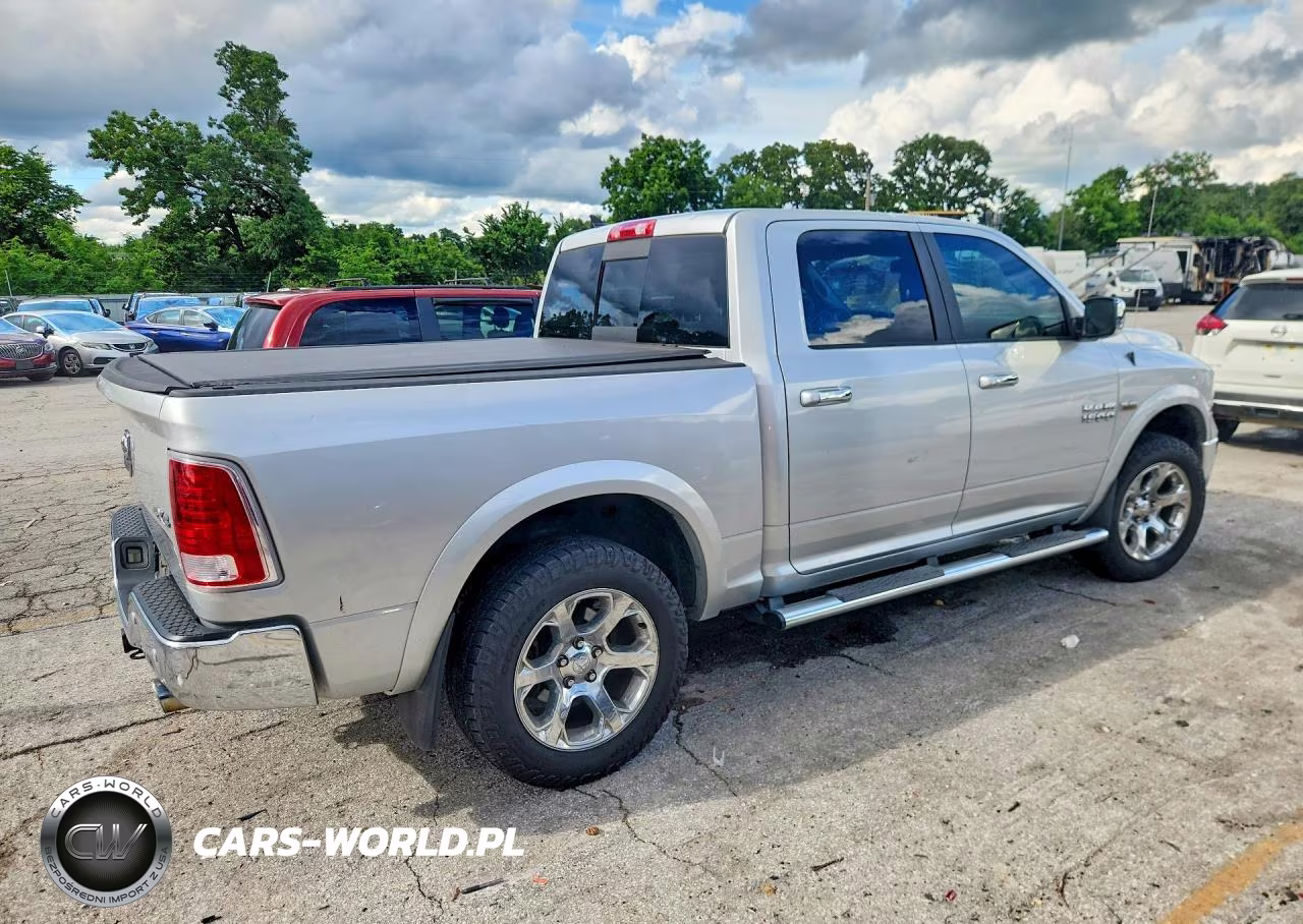 2014 Ram 1500 Laramie VIN:1C6RR7NT1ES472817 - 3