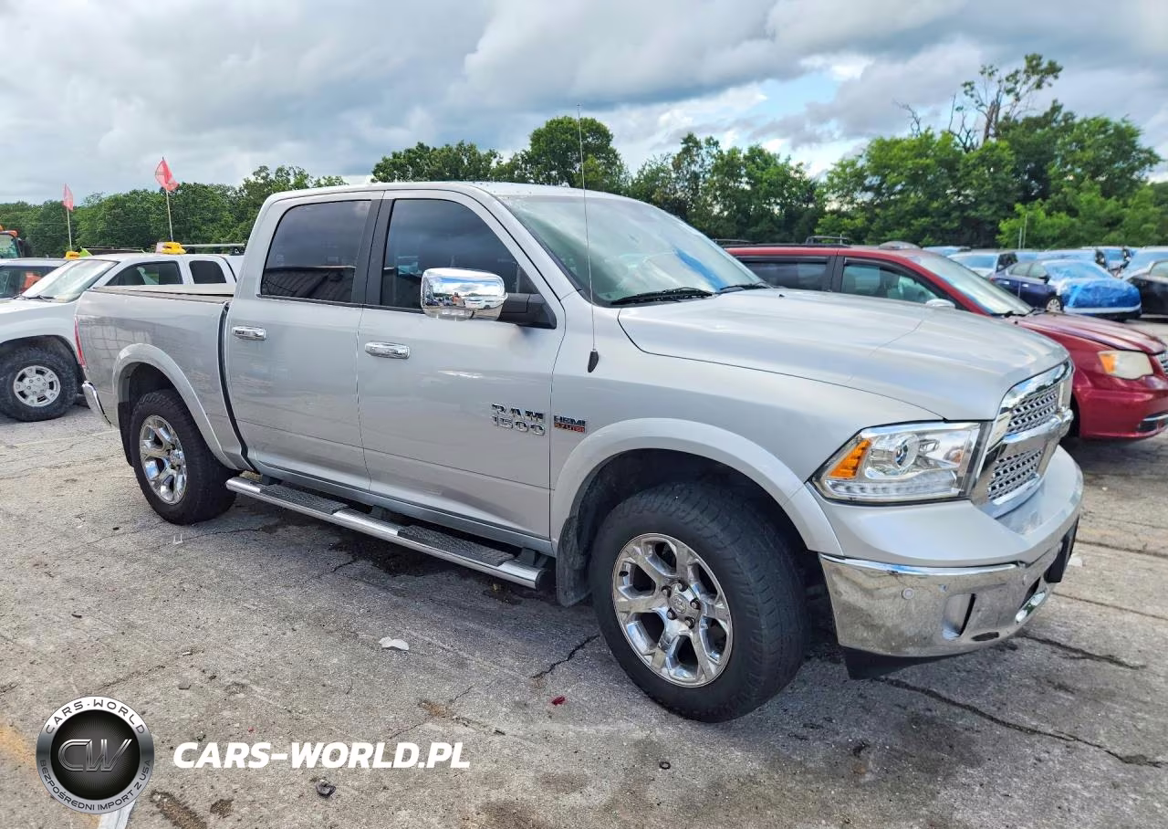 2014 Ram 1500 Laramie VIN:1C6RR7NT1ES472817 - 4