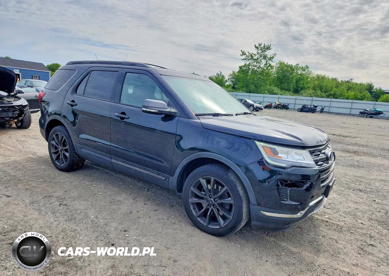 2018 Ford Explorer Xlt VIN:1FM5K8D87JGB75977 - 4