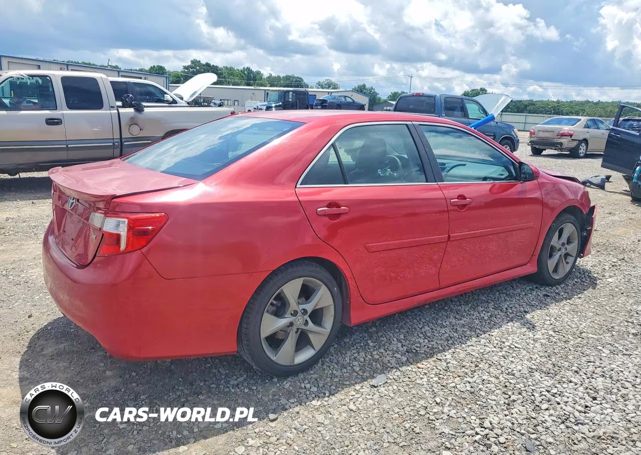 2014 Toyota Camry Se Sport VIN:4T1BF1FK4EU859870 - 3