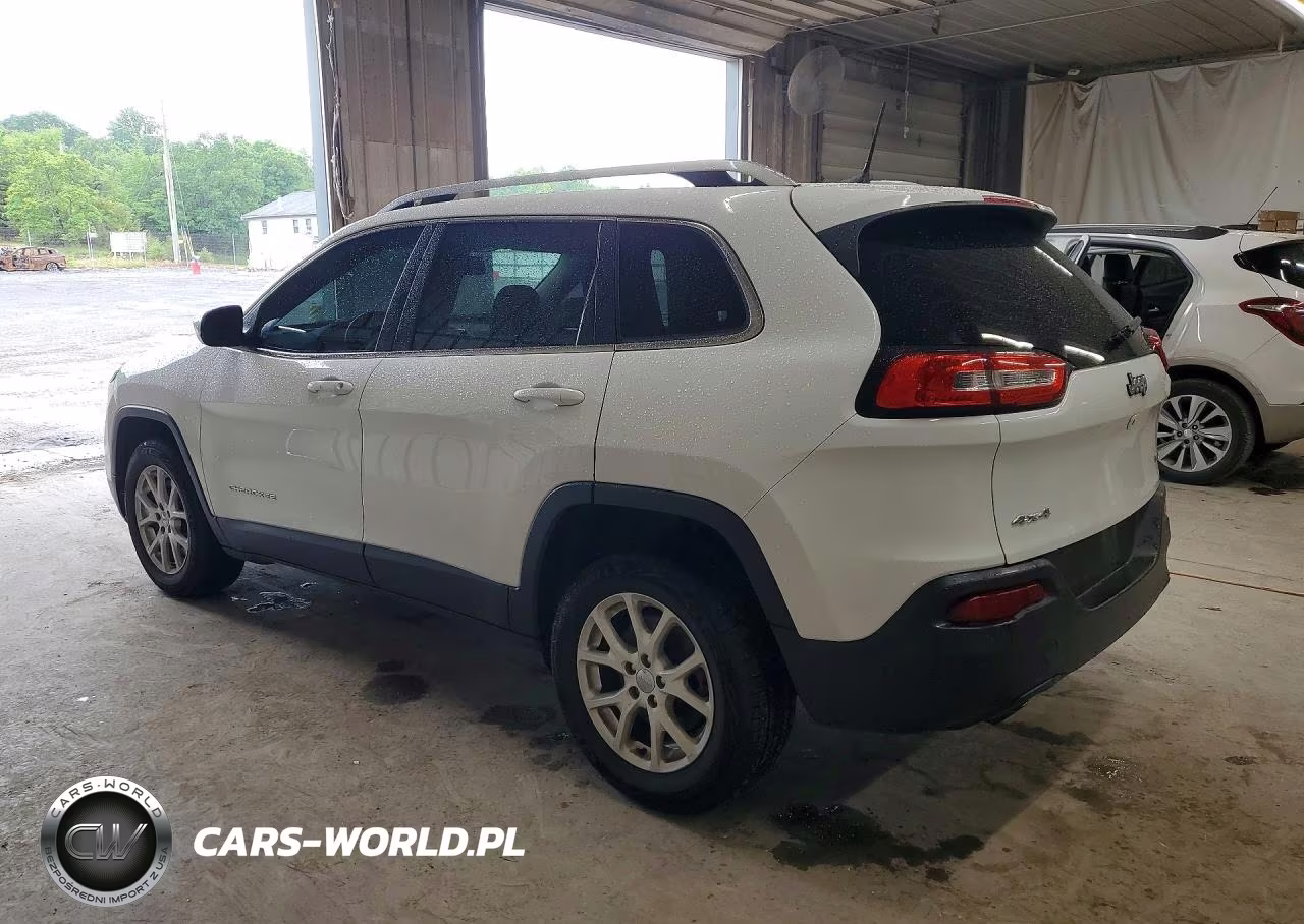 2016 Jeep Cherokee Latitude VIN:1C4PJMCB8GW219246 - 2