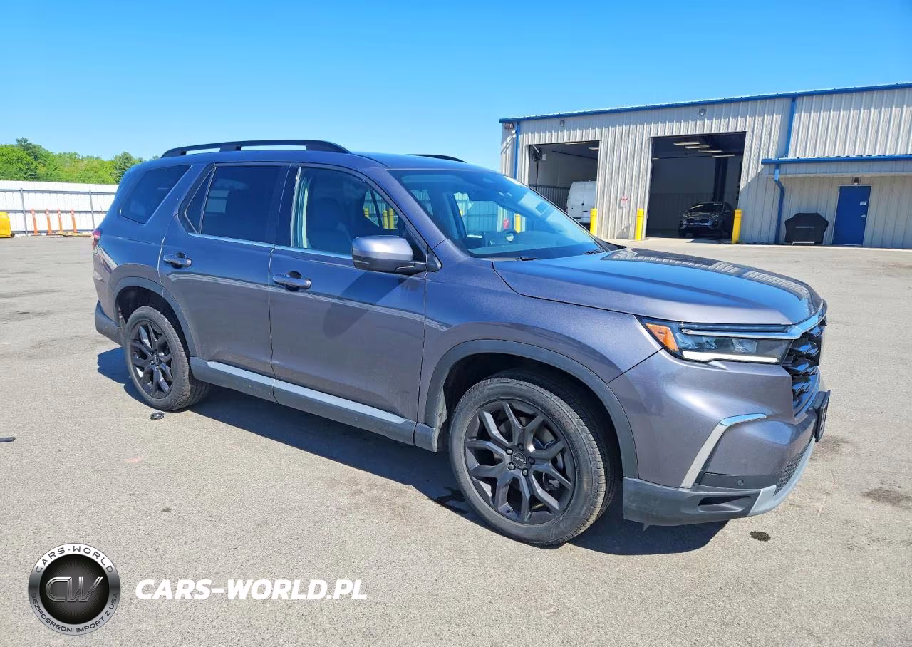 2025 Honda Pilot Touring VIN:5FNYG1H74SB127750 - 4