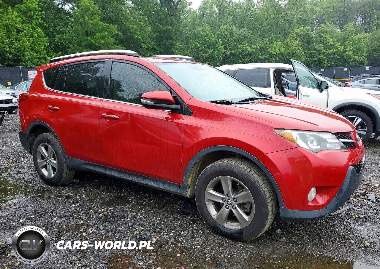 2015 Toyota Rav4 Xle VIN:JTMRFREV1FD161358 - 4