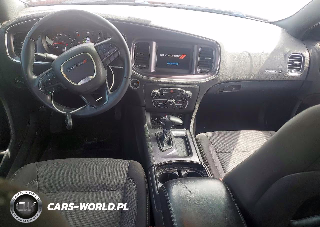 2018 Dodge Charger Sxt VIN:2C3CDXBG8JH186327 - 8