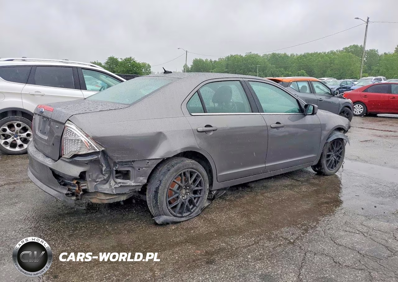 2010 Ford Fusion Se VIN:3FAHP0HA9AR242143 - 3