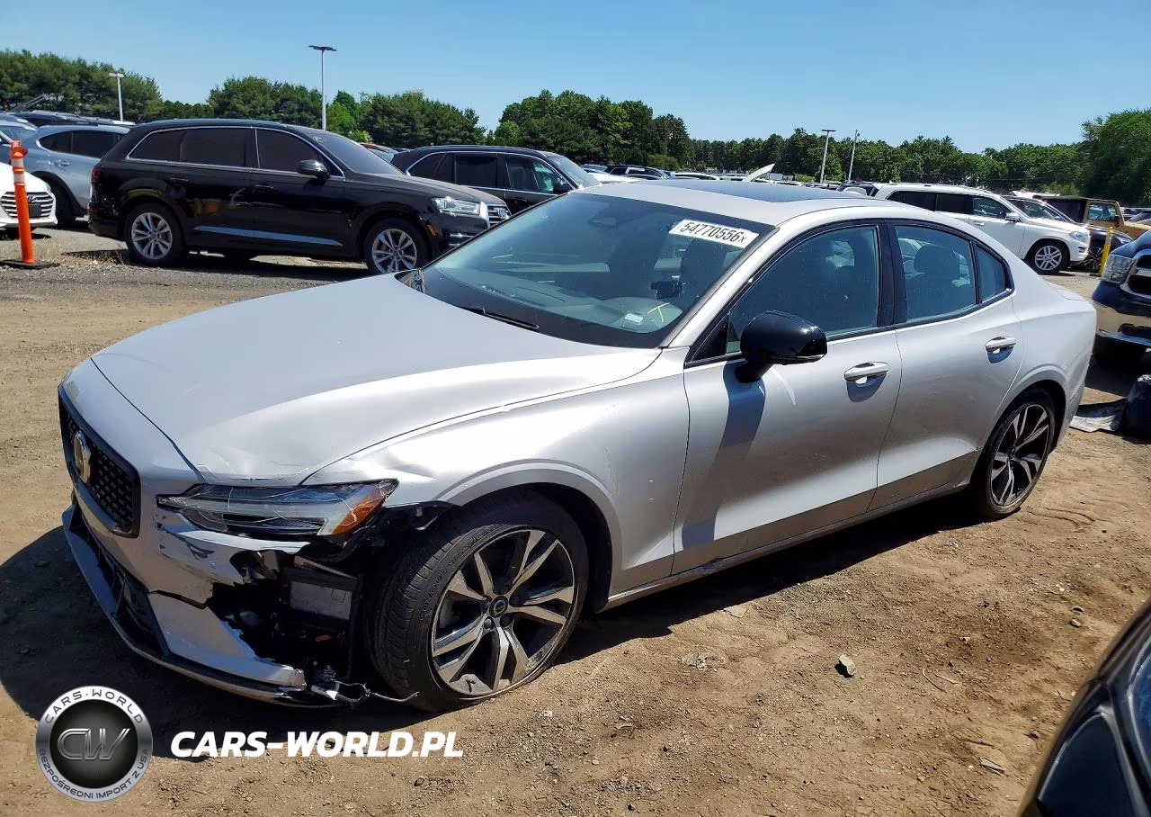 2024 Volvo S60 Plus – zdjęcie 1 z 12